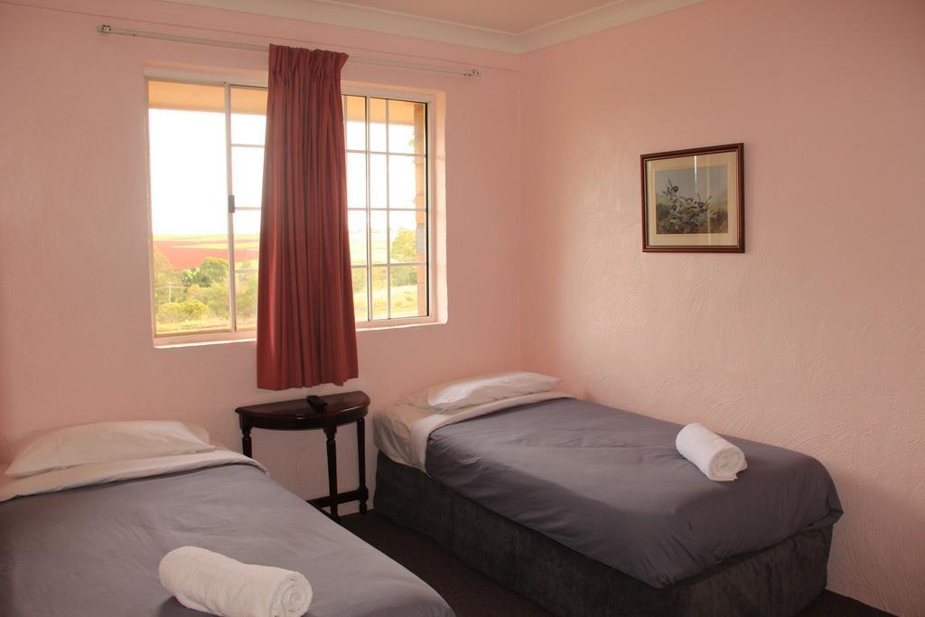Childers Gateway Motor Inn Szoba fotó
