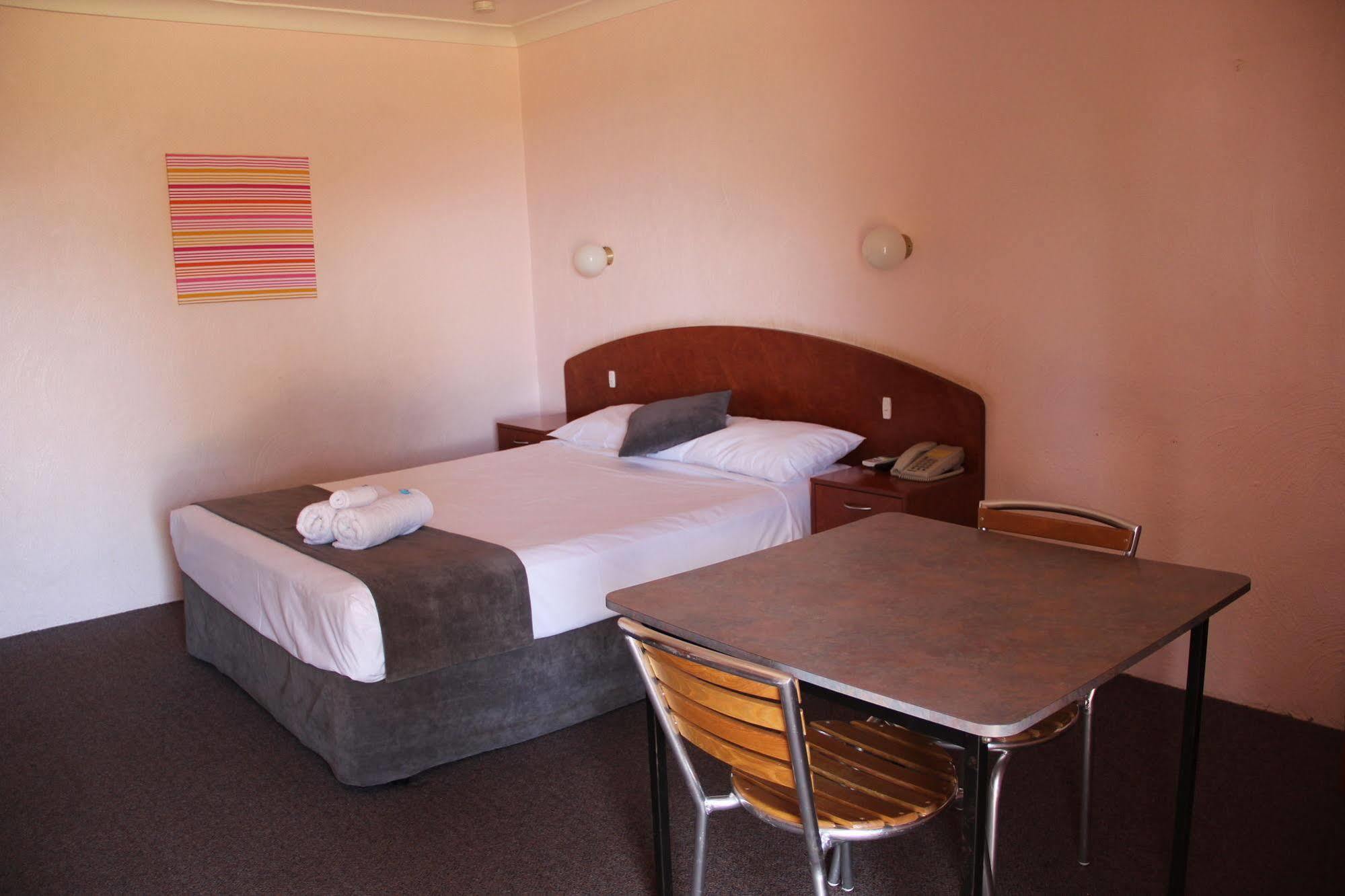 Childers Gateway Motor Inn Kültér fotó