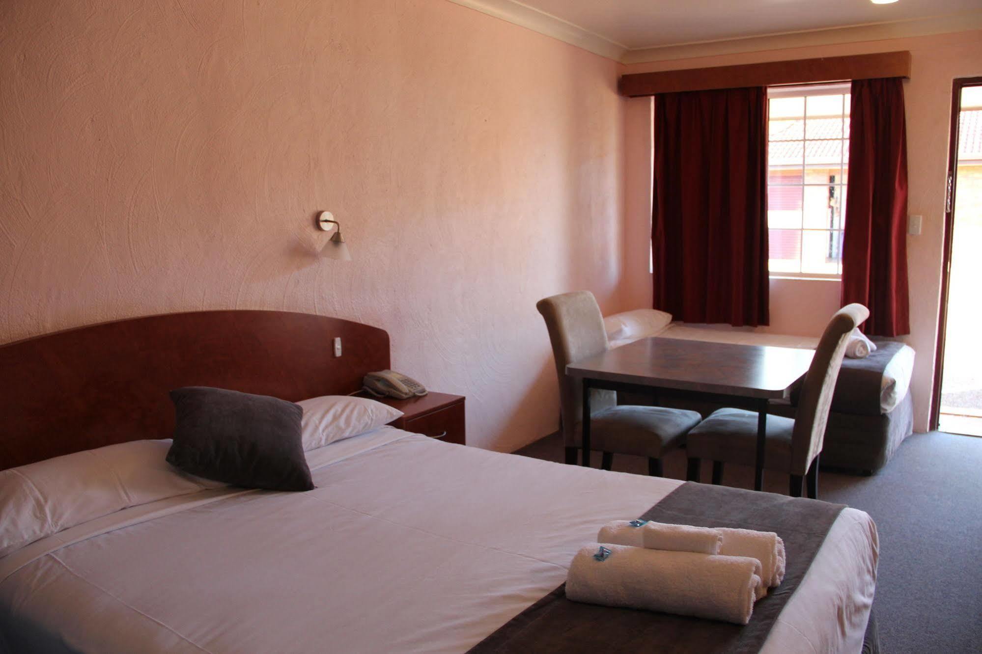 Childers Gateway Motor Inn Kültér fotó